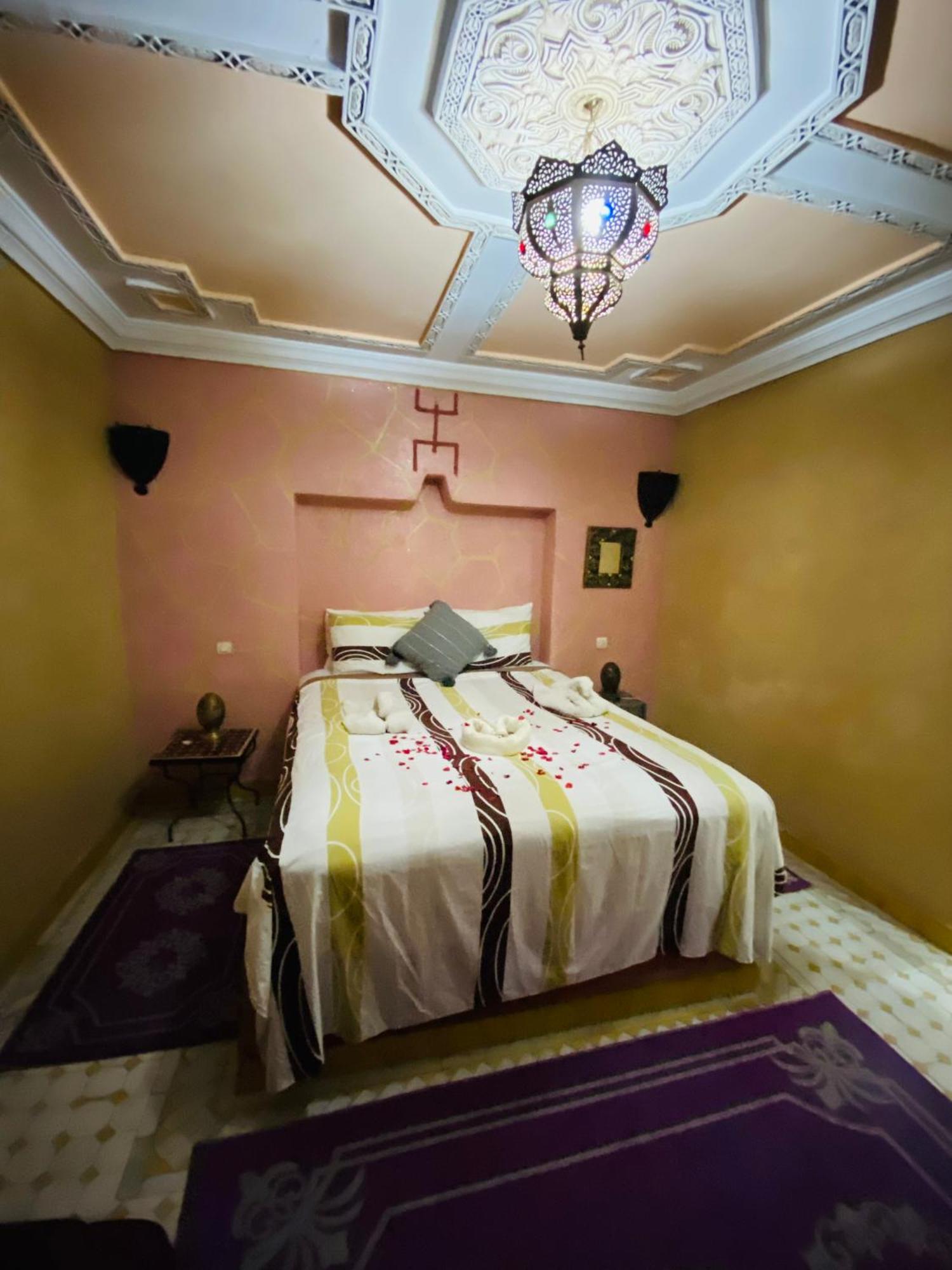 Riad Layla Rouge Marrakesh Bagian luar foto