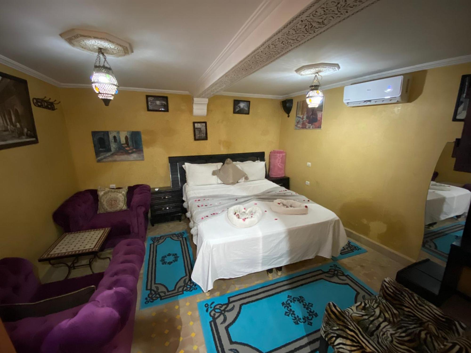 Riad Layla Rouge Marrakesh Bagian luar foto